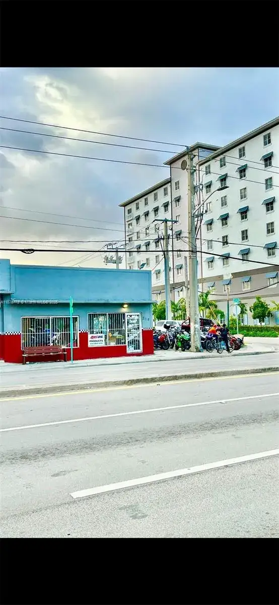 Commercial Sale for sale at 210 SW 22nd Ave, Miami FL 33135