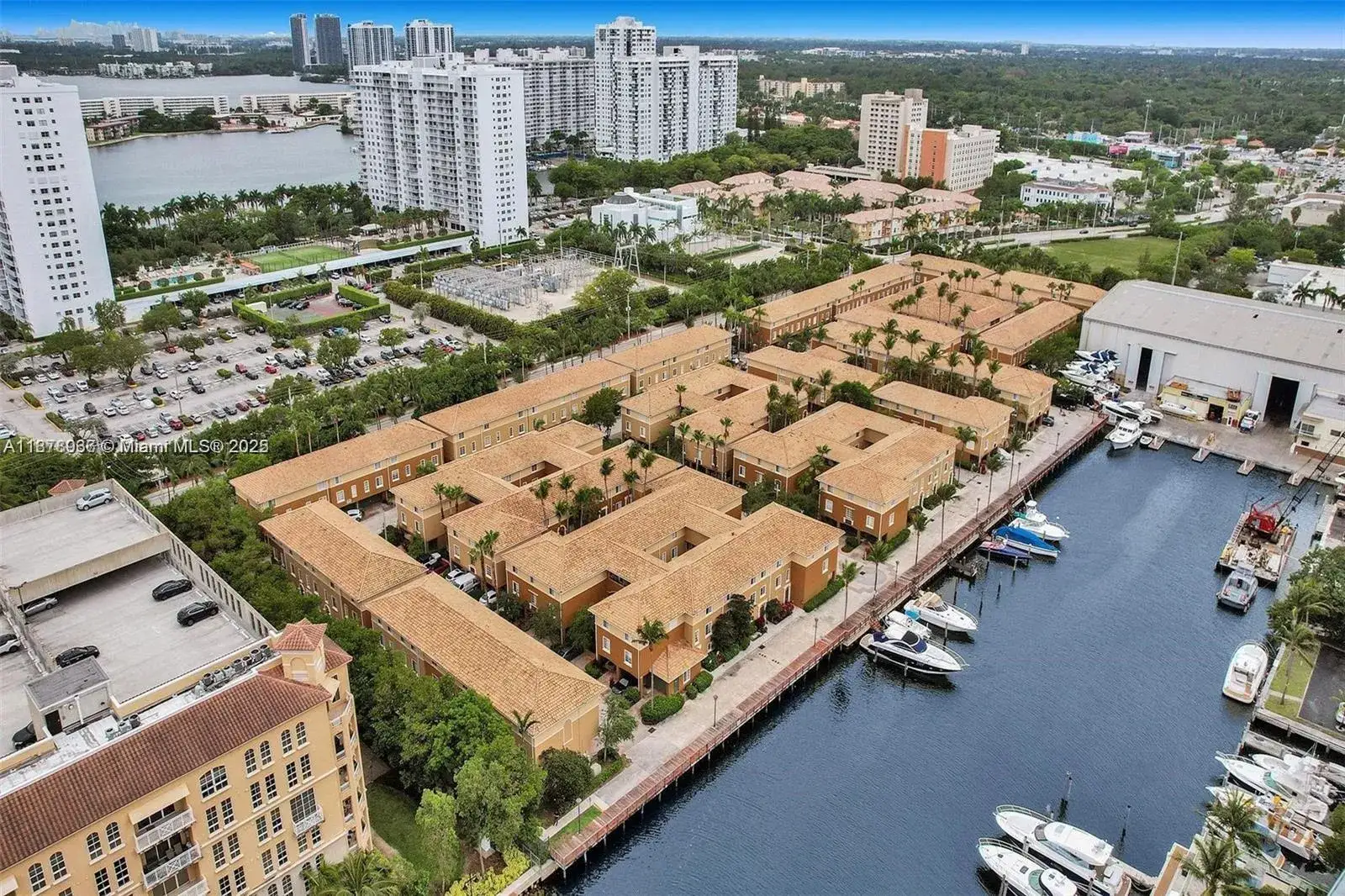 3 bedroom 2 bath Residential for sale at 2965 NE 185th St # 1513, Aventura FL 33180