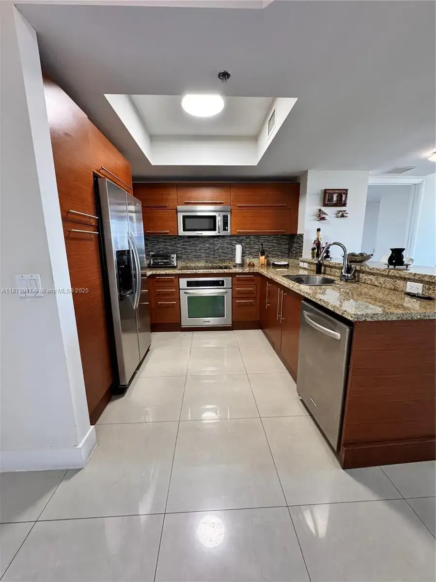 2 bedroom 2 bath Residential for sale at 2681 N Flamingo Rd # 1503S, Sunrise FL 33323