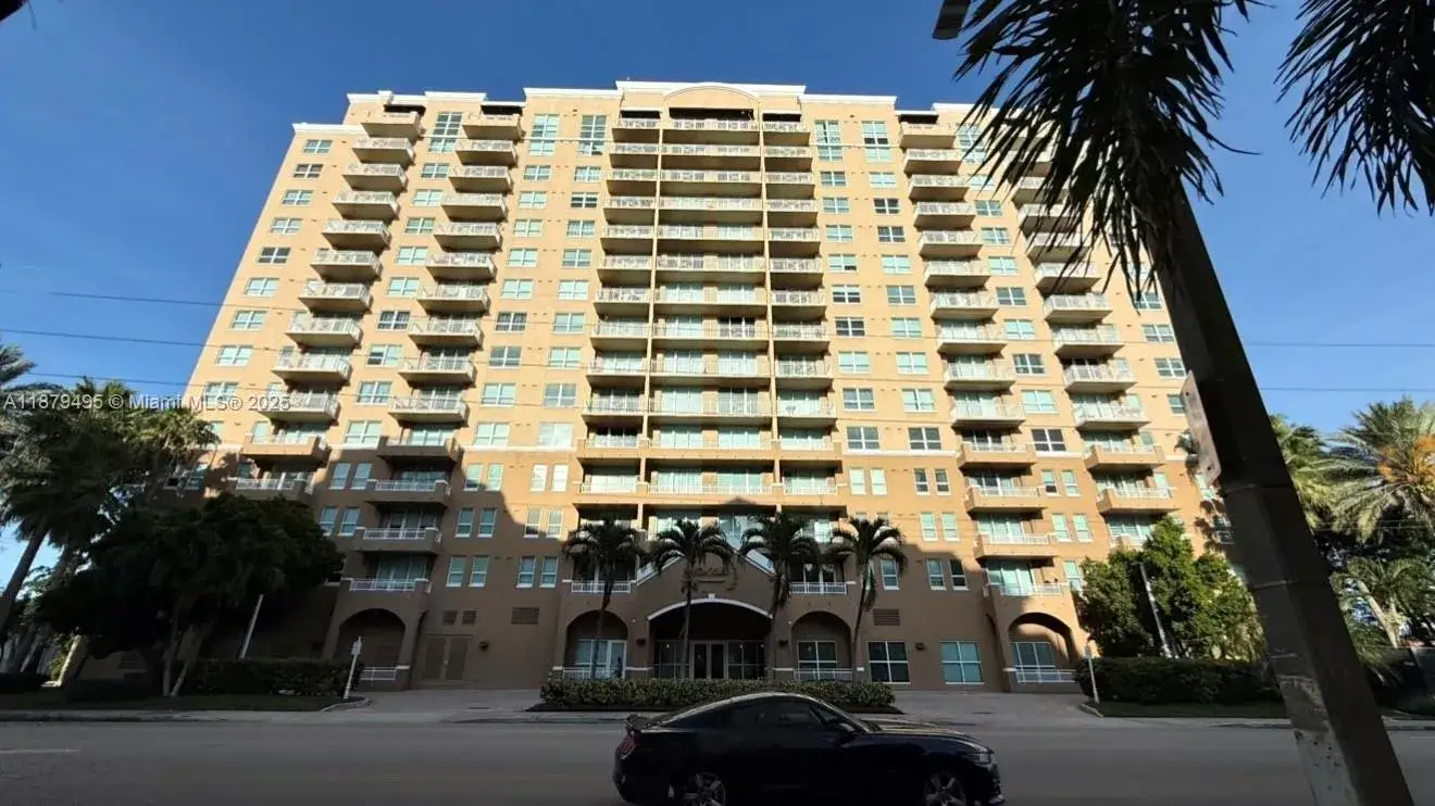 2 bedroom 2 bath Residential Lease for rent at 2665 SW 37th Ave # 1112, Miami FL 33133