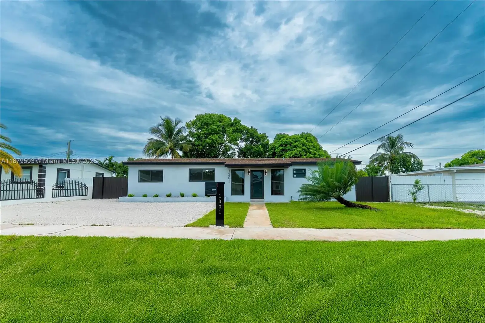 3 bedroom 2 bath Residential for sale at 1301 NW 176th Ter, Miami Gardens FL 33169