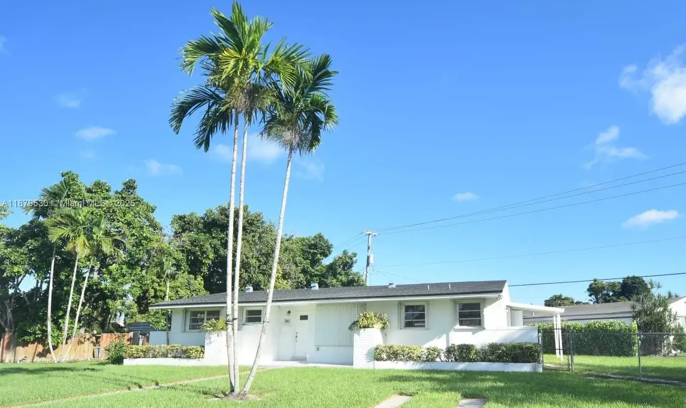 4 bedroom 2 bath Residential for sale at 18601 SW 97th Ct, Cutler Bay FL 33157