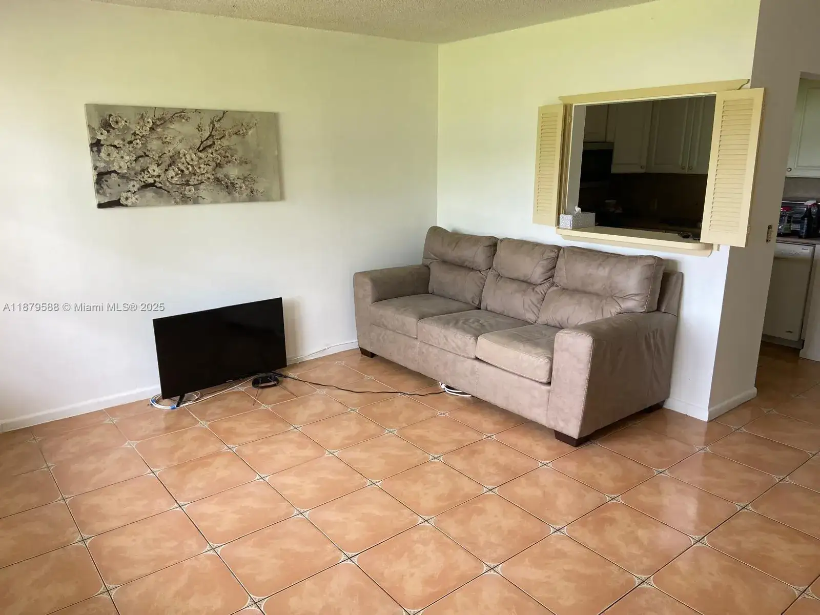 1 bedroom 1 bath Residential Lease for rent at 8 Fanshaw A # 8, Boca Raton FL 33434