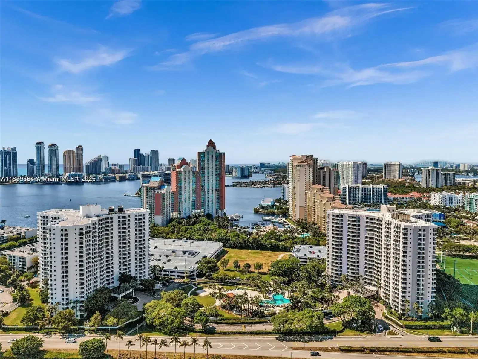 2 bedroom 2 bath Residential for sale at 3300 NE 191st St, Aventura FL 33180
