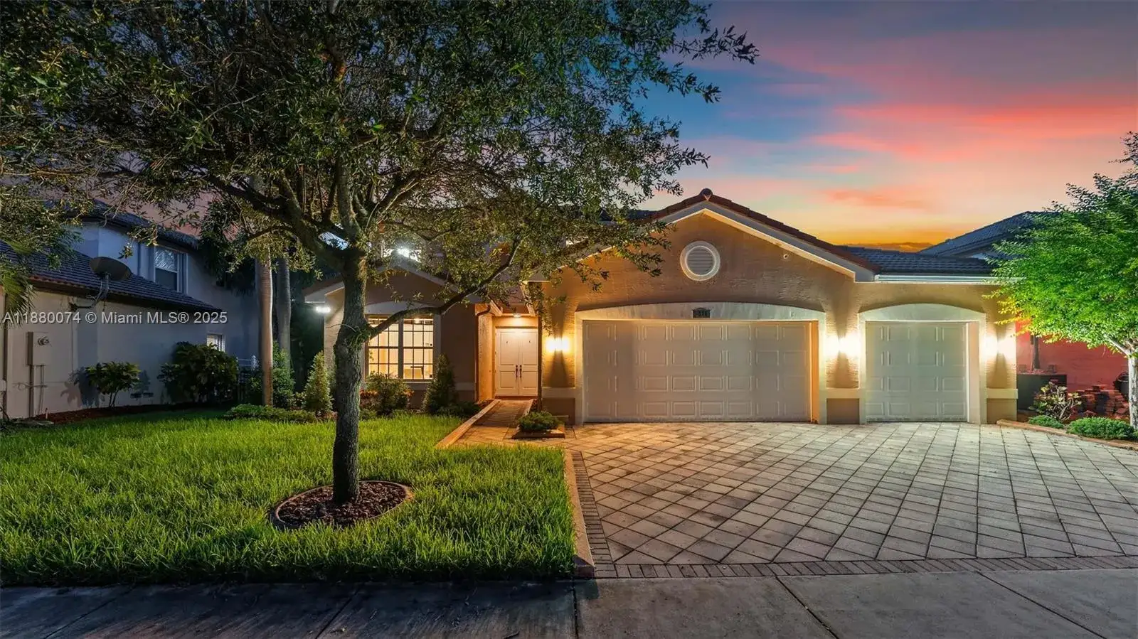 5 bedroom 3 bath Residential for sale at 4528 SW 183rd ave, Miramar FL 33029