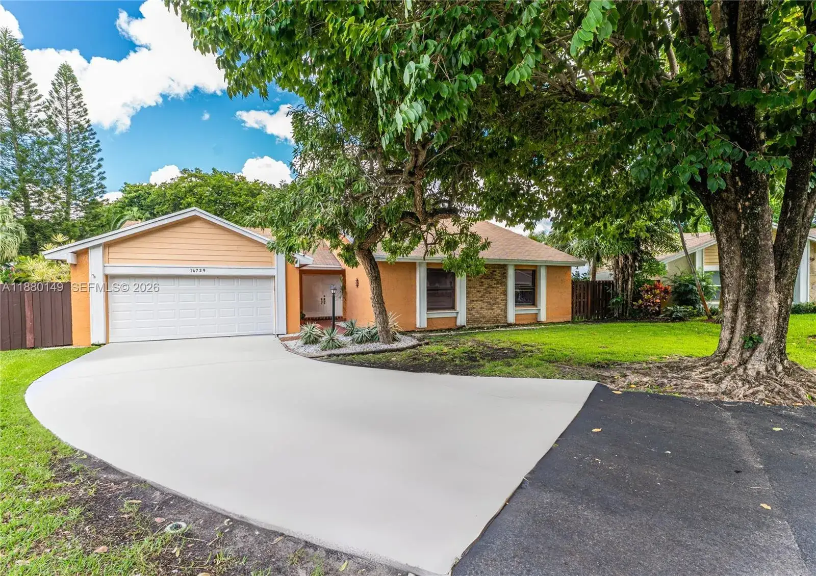 4 bedroom 2 bath Residential for sale at 14729 SW 53rd Ter, Miami FL 33185