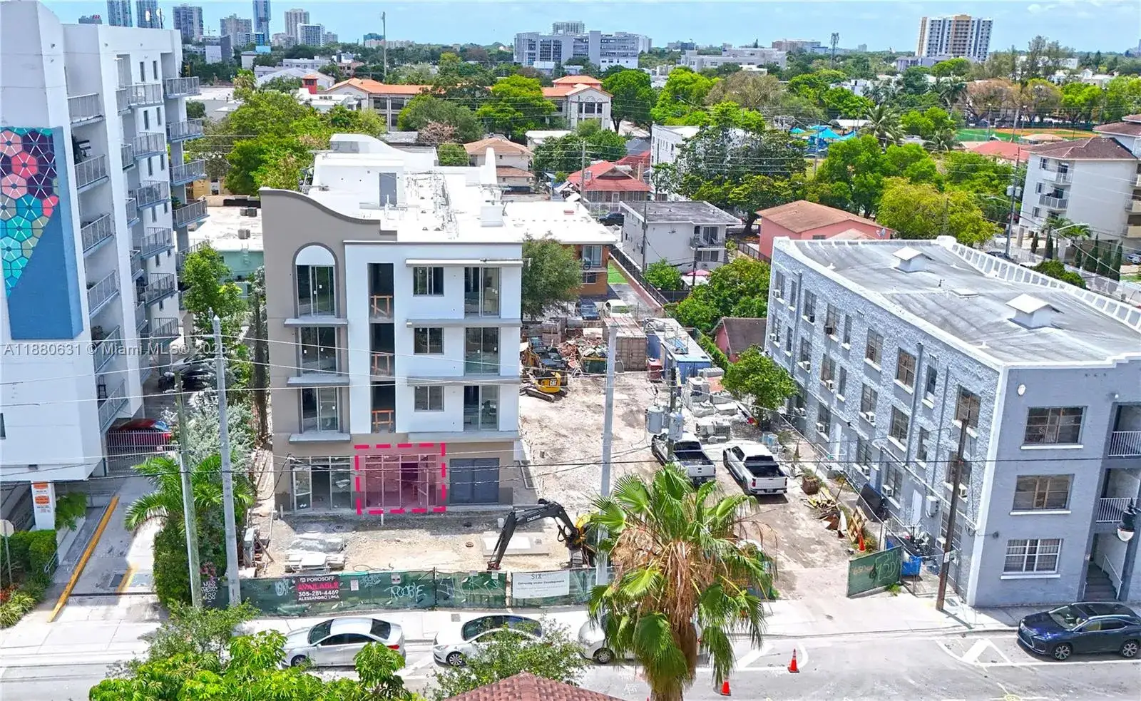 Commercial Sale for sale at 650 SW 1st St, Miami FL 33130