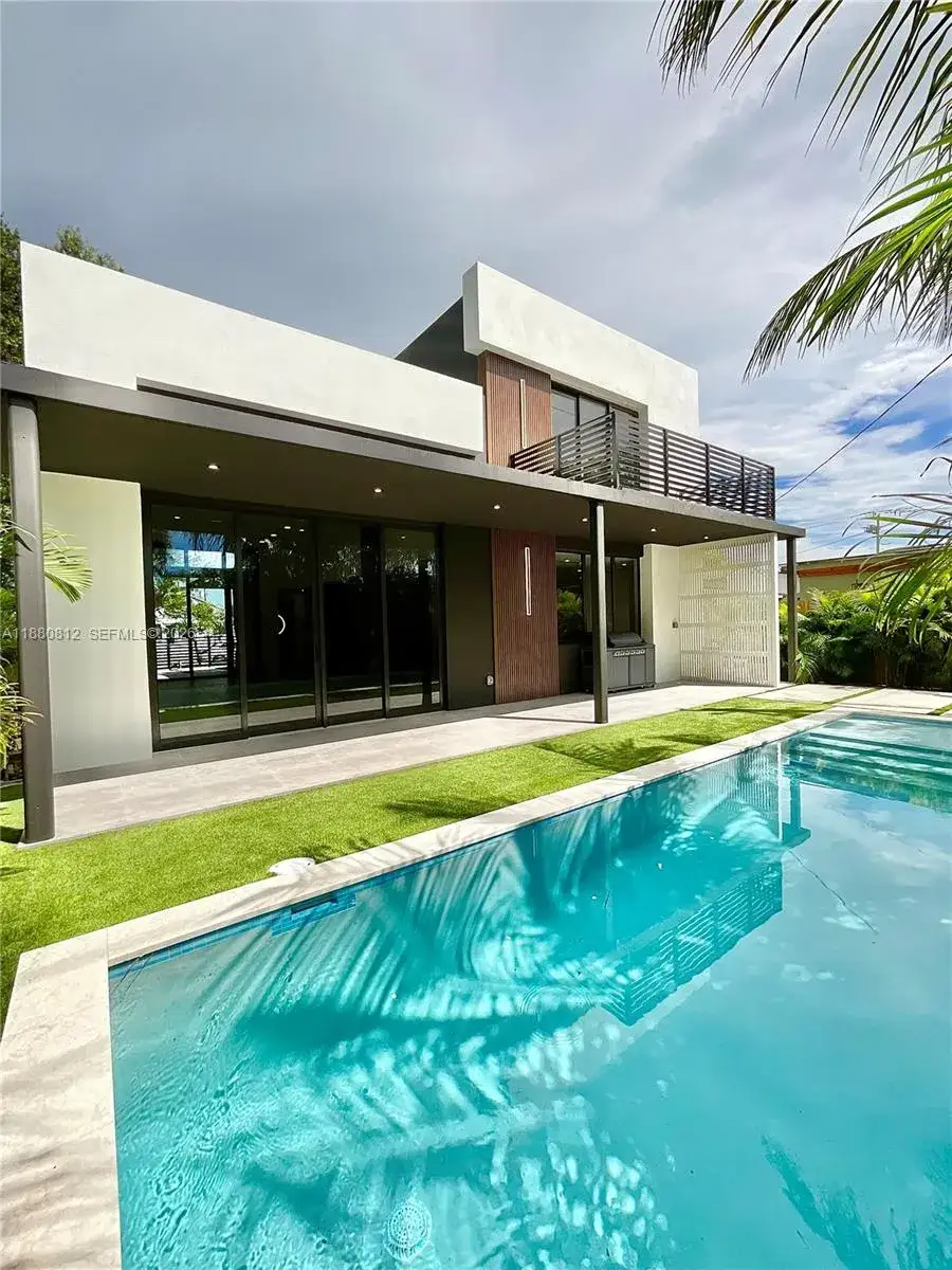 5 bedroom 3 bath Residential for sale at 536 NW 48th St, Miami FL 33127