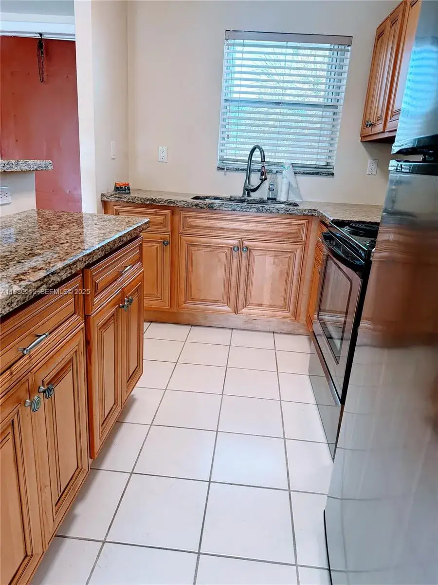 2 bedroom 2 bath Residential for sale at 8595 Sunrise Lakes Blvd # 312, Sunrise FL 33322