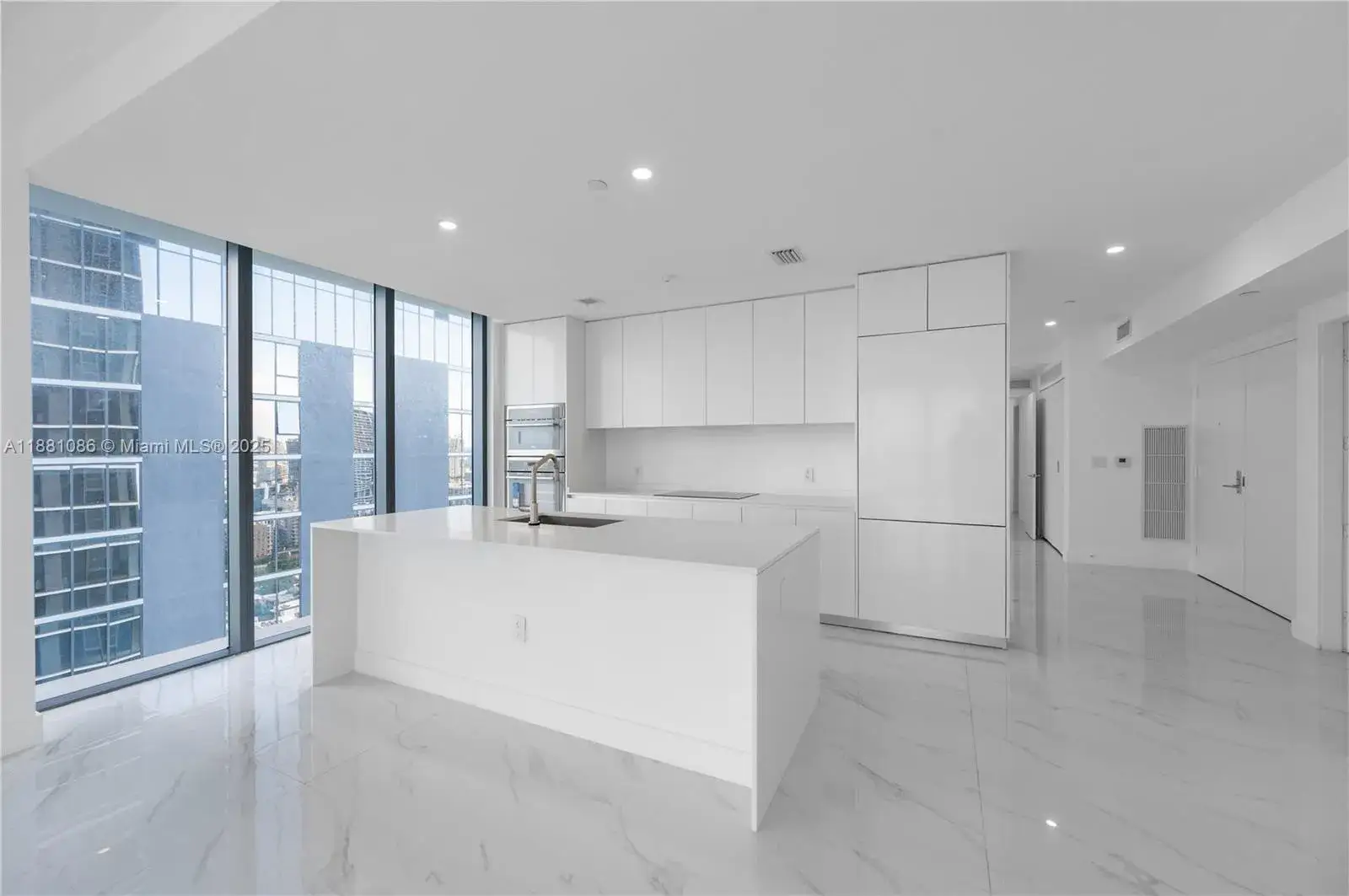4 bedroom 5 bath Residential Lease for rent at 700 NE 24 # 2807, Miami FL 33137