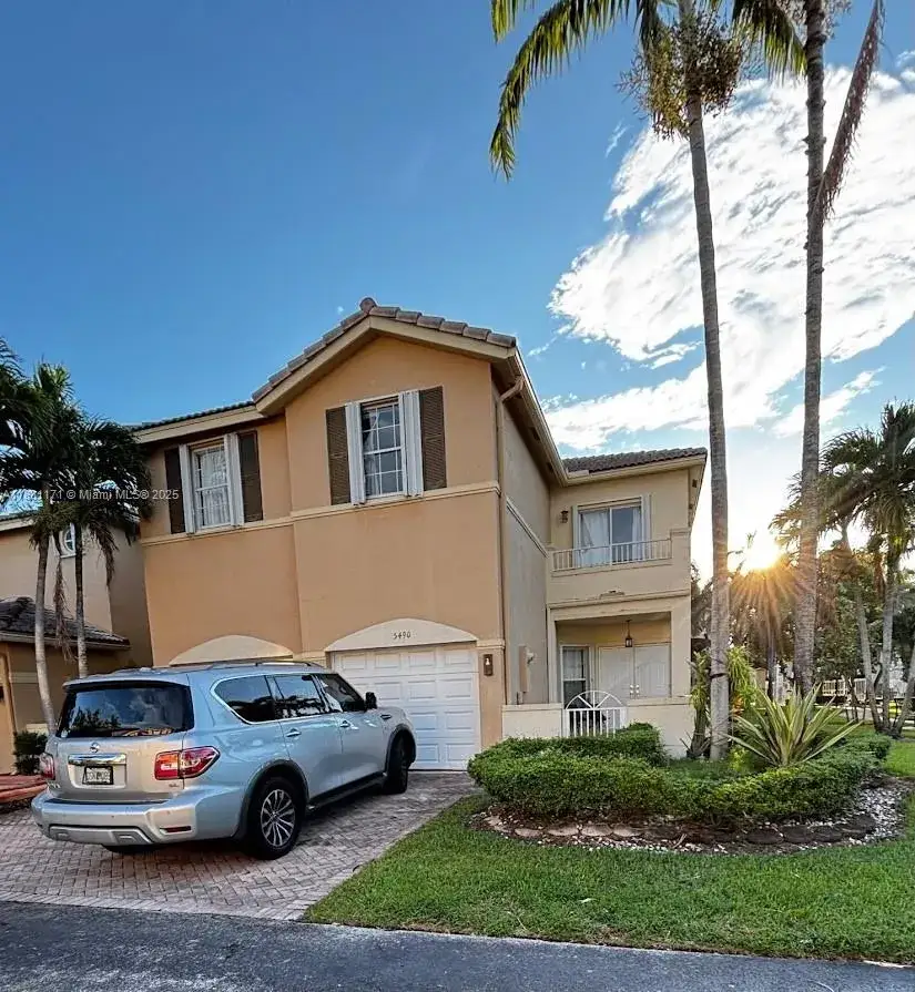 3 bedroom 2 bath Residential for sale at 5490 NW 113th Ct, Doral FL 33178