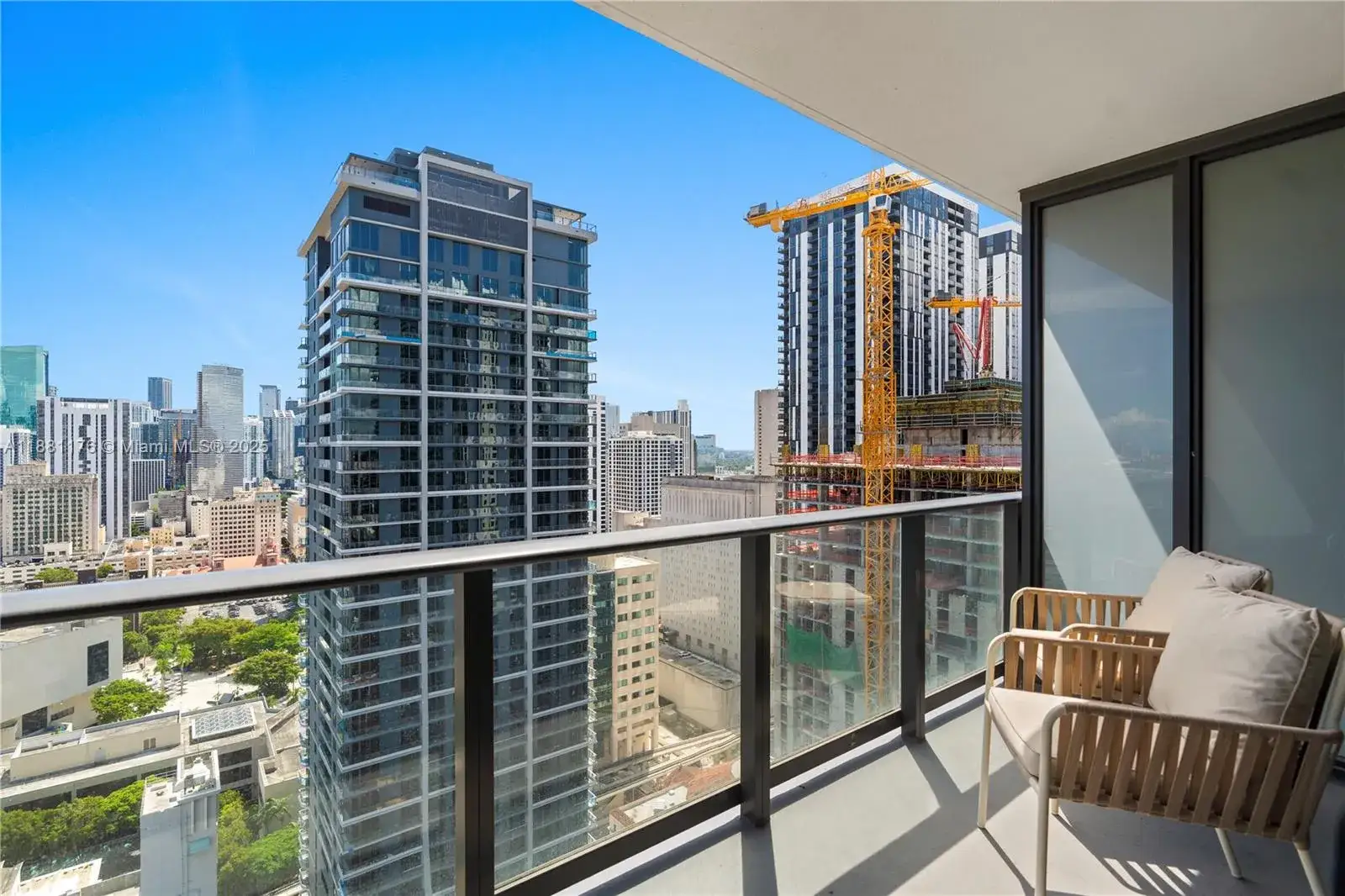 1 bath Residential for sale at 601 NE 1st Ave # 2506, Miami FL 33132