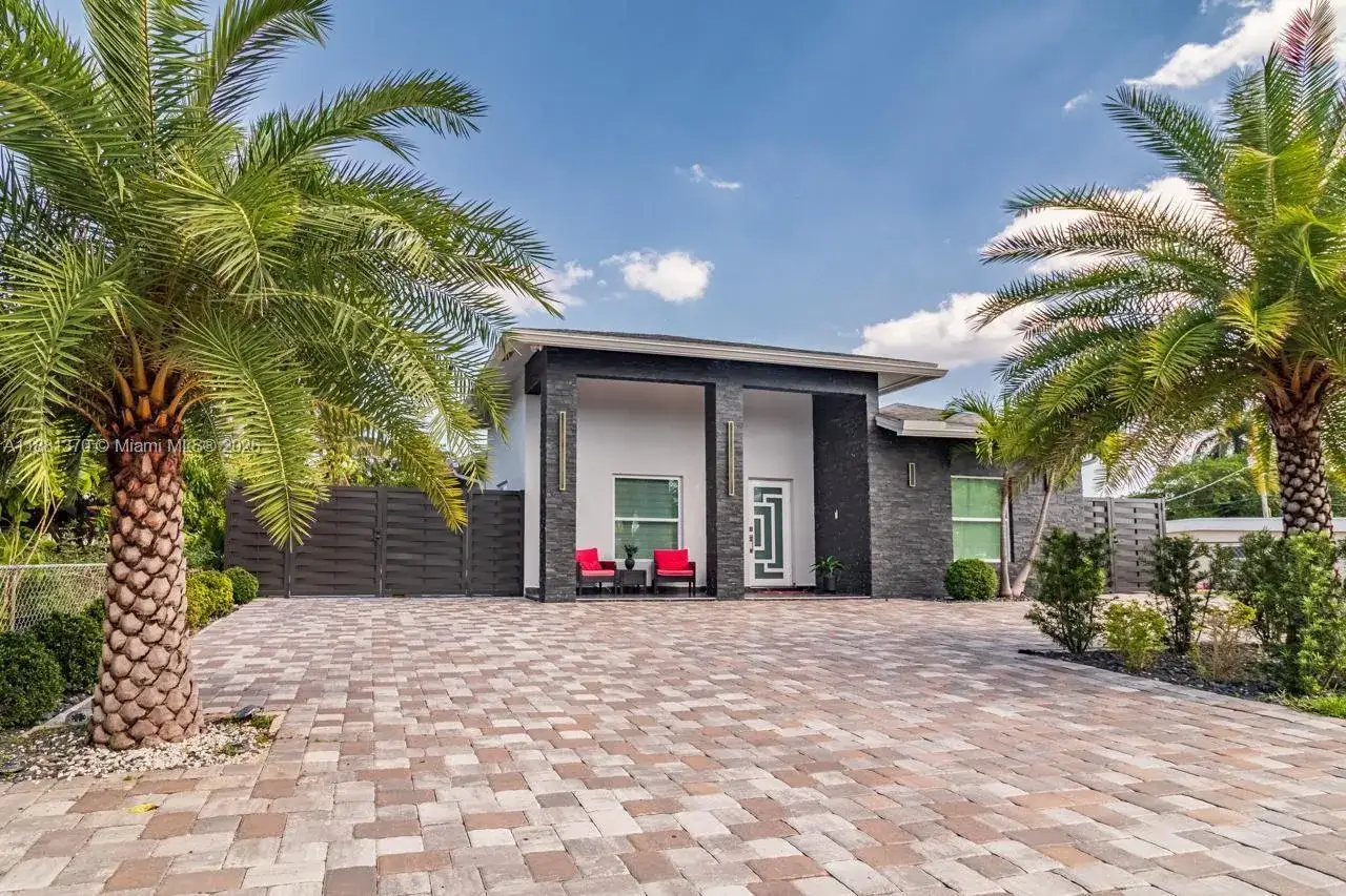 3 bedroom 2 bath Residential for sale at 580 Kansas Ave, West Palm Beach FL 33406