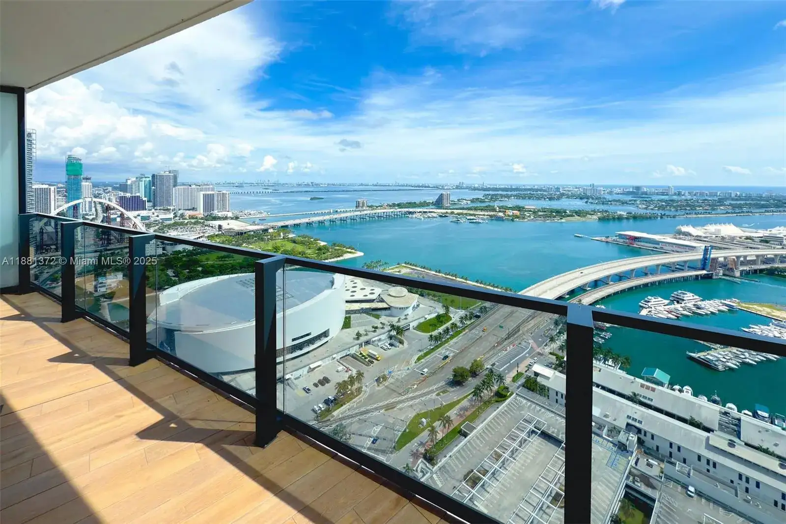 1 bedroom 1 bath Residential for sale at 398 NE 5th St # 3810, Miami FL 33132