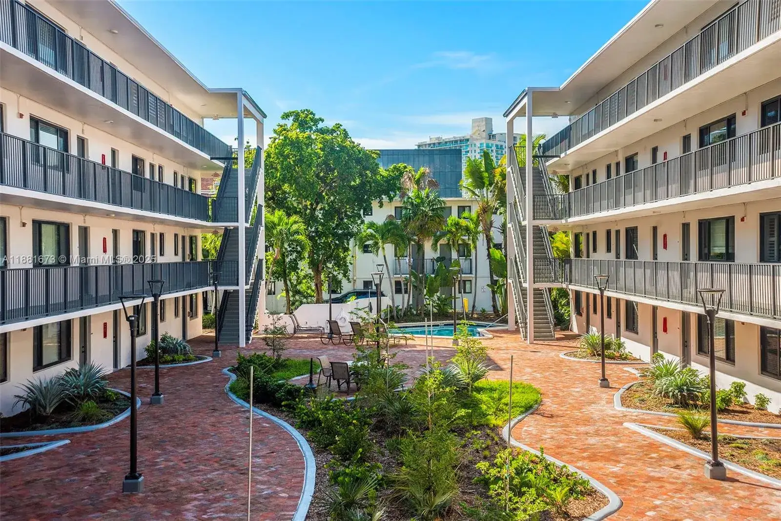 1 bedroom 1 bath Residential for sale at 2924 Day Ave # N311, Miami FL 33133