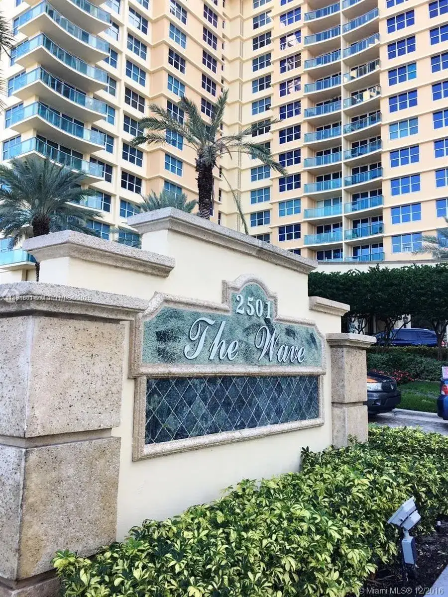 2 bedroom 2 bath Residential Lease for rent at 2501 S Ocean Dr # 336, Hollywood FL 33019