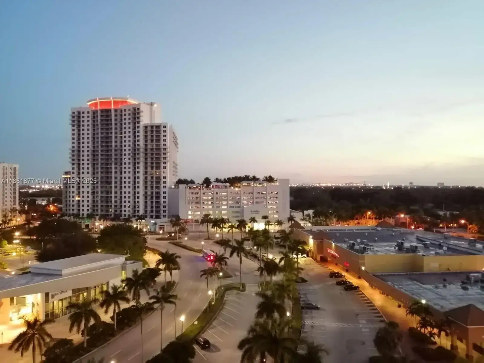 1 bath Residential for sale at 1720 Harrison St # 10F, Hollywood FL 33020