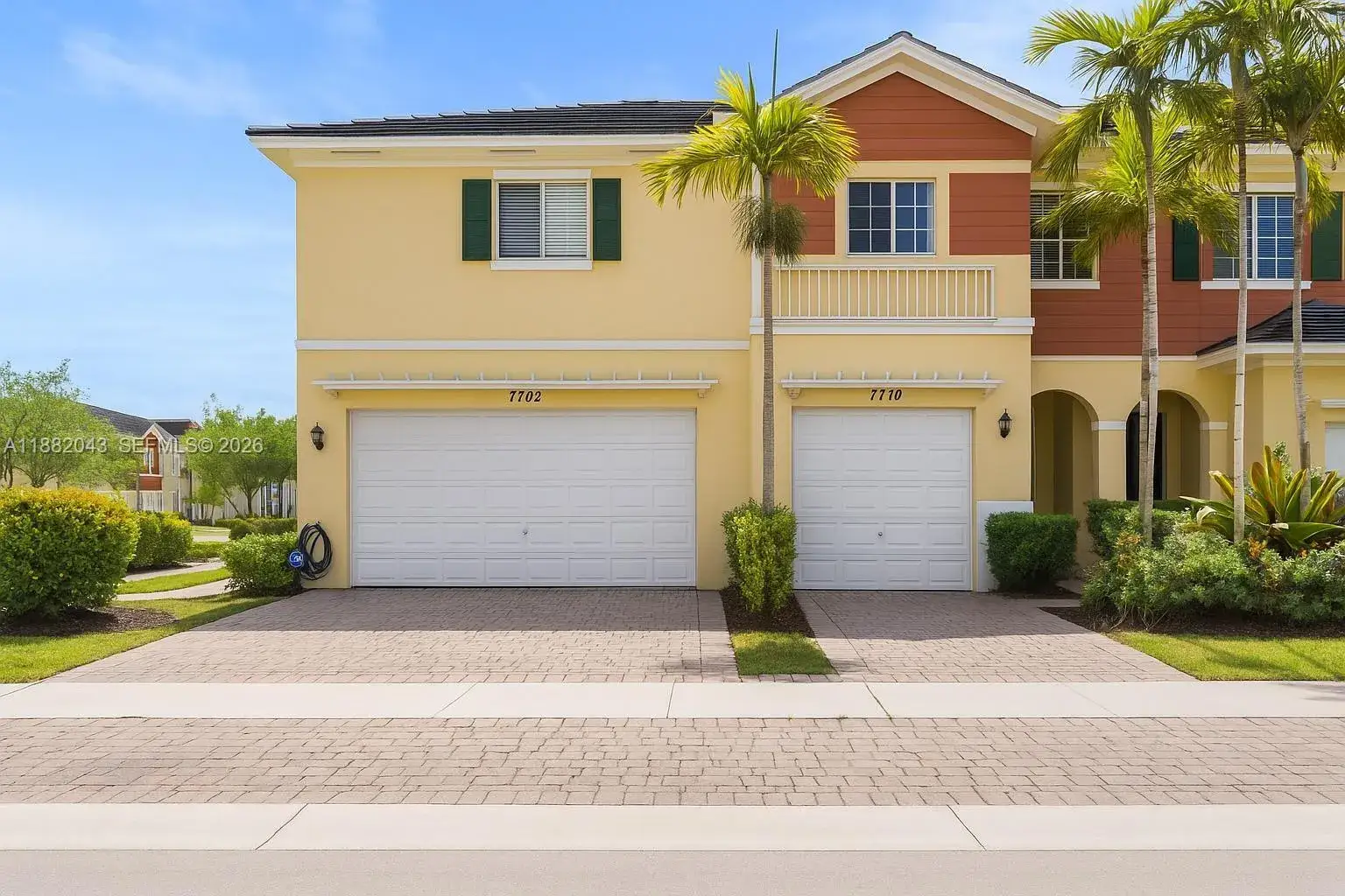 3 bedroom 2 bath Residential for sale at 7702 Paddock Pl # 7702, Davie FL 33328