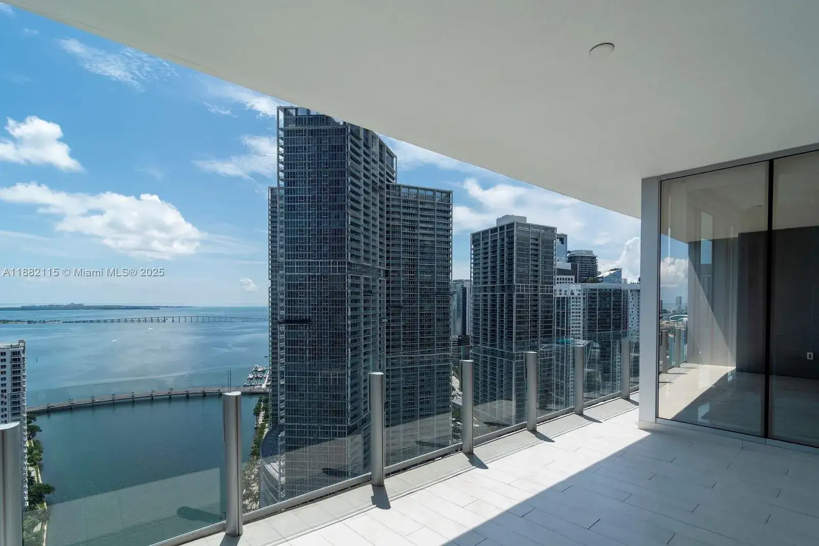 3 bedroom 4 bath Residential for sale at 300 Biscayne Blvd Way # 3503, Miami FL 33131