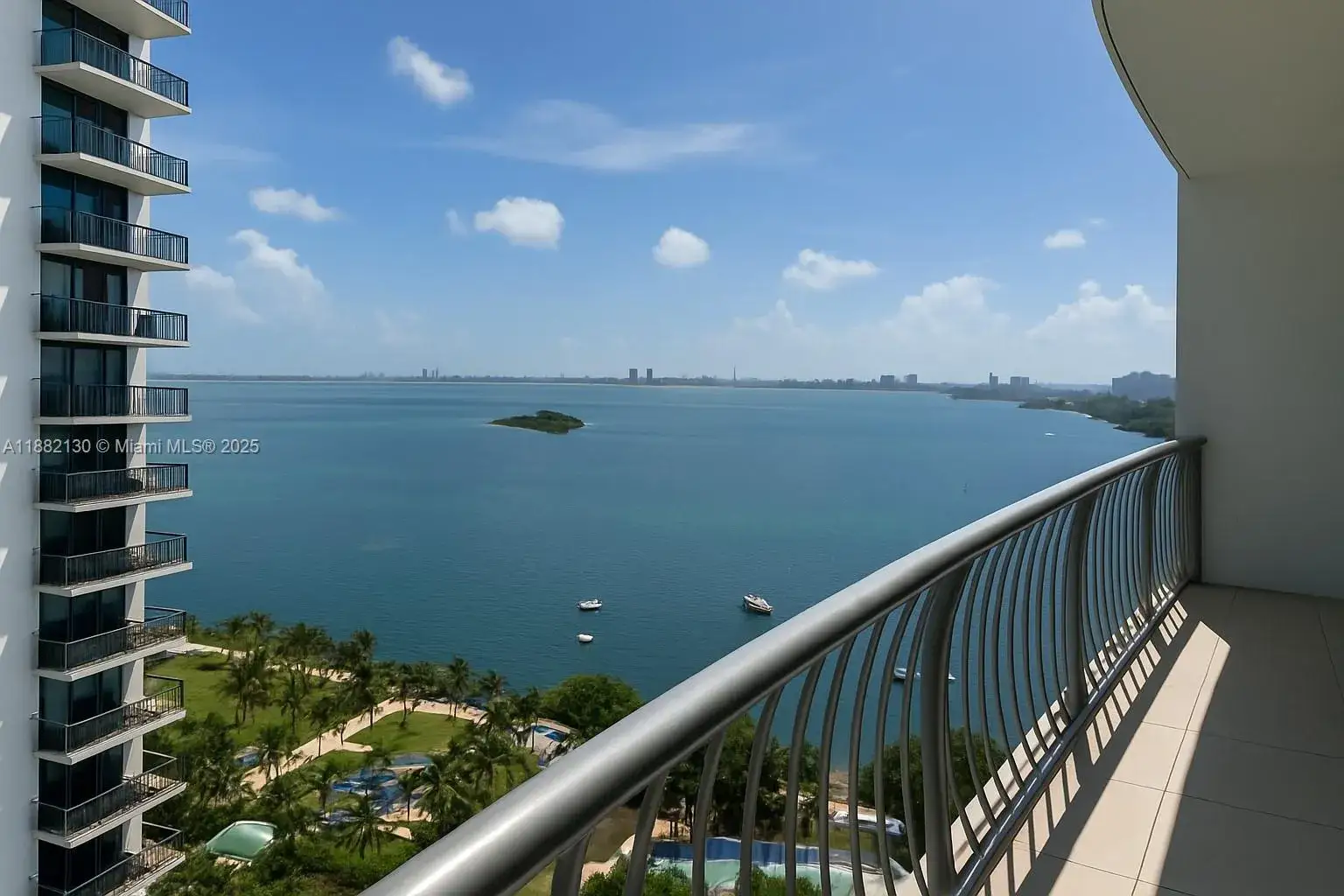 1 bedroom 1 bath Residential for sale at 1750 N Bayshore Dr # 2803, Miami FL 33132