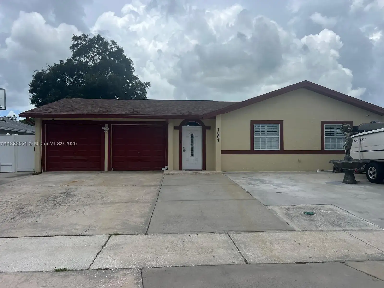 6 bedroom 3 bath Residential for sale at 7007 Lambright, Tampa FL 33634