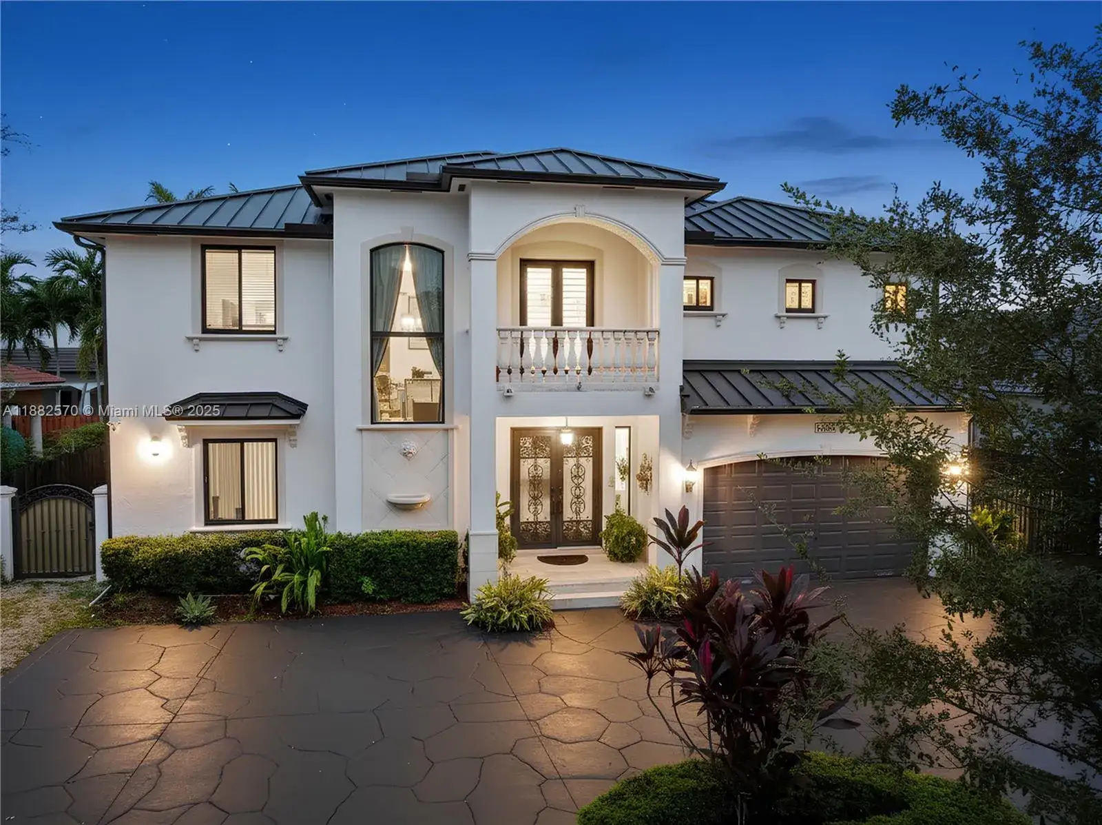 5 bedroom 3 bath Residential for sale at 16533 NW 77th Path, Miami Lakes FL 33016