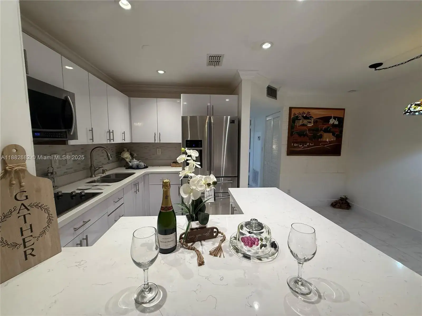 1 bedroom 1 bath Residential for sale at 8851 Sunrise Lakes Blvd # 203, Sunrise FL 33322