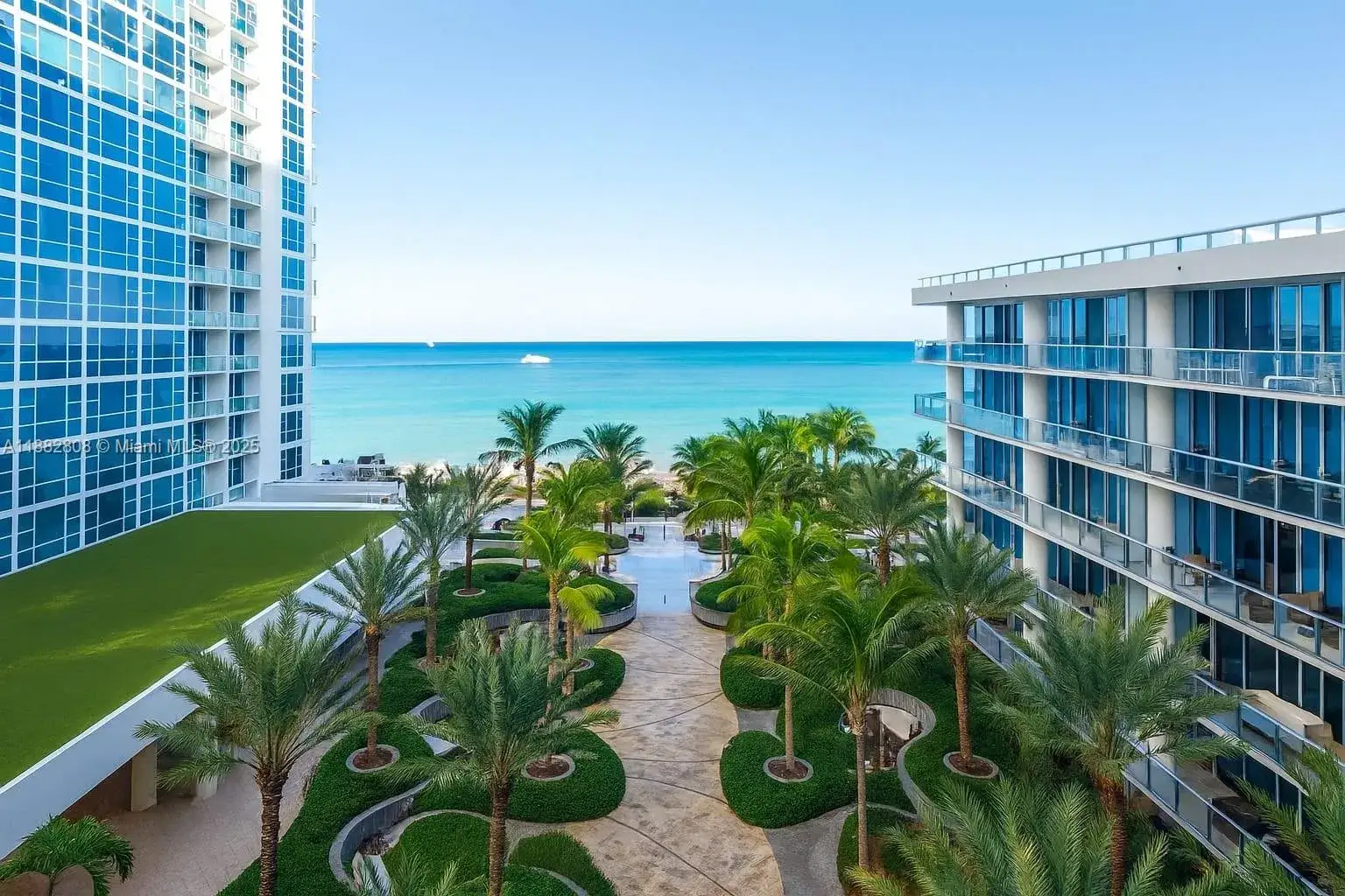 1 bedroom 1 bath Residential Lease for rent at 6799 Collins Ave # 311, Miami Beach FL 33141