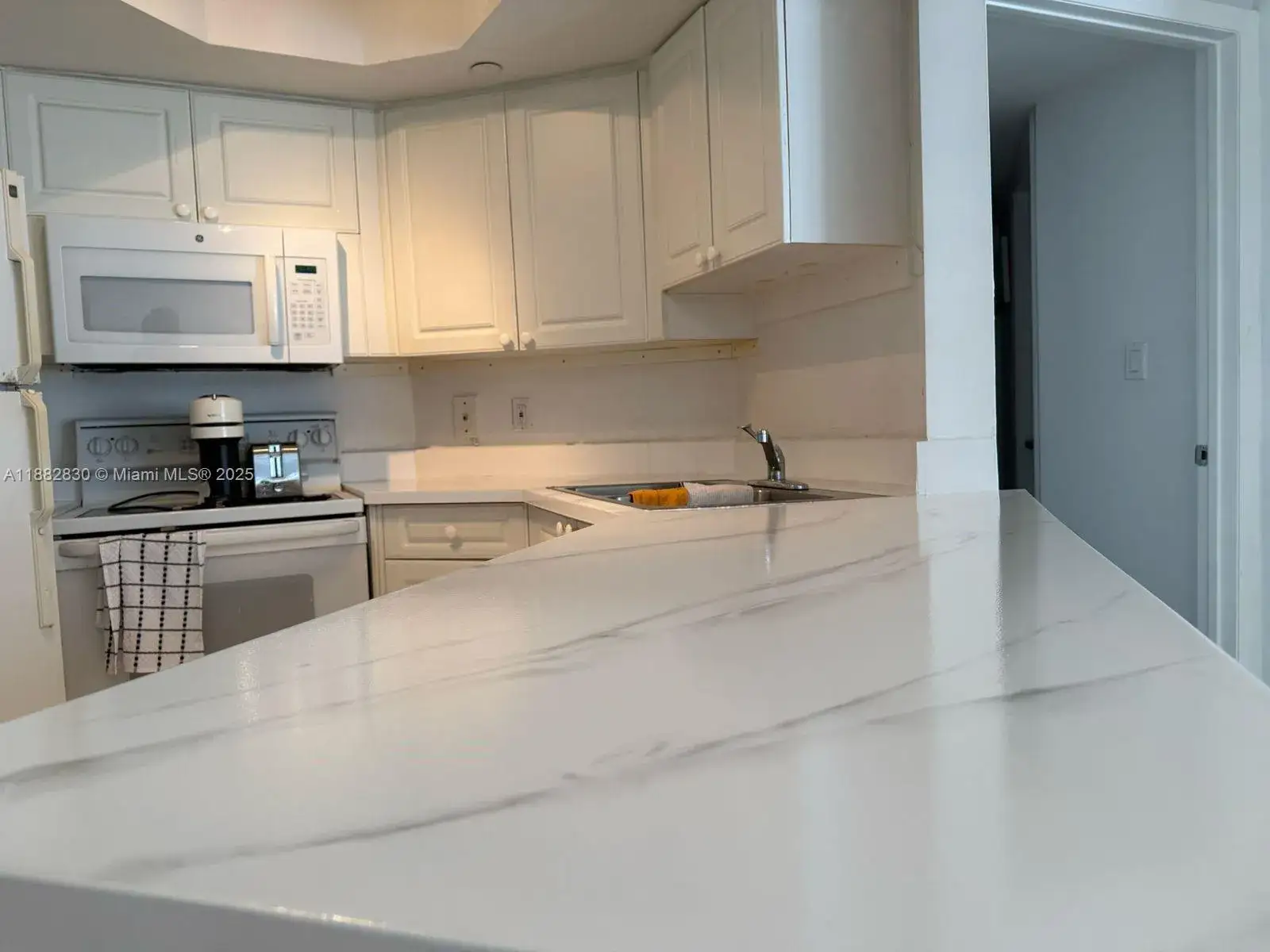1 bedroom 1 bath Residential Lease for rent at 8911 Collins Ave # 203, Surfside FL 33154