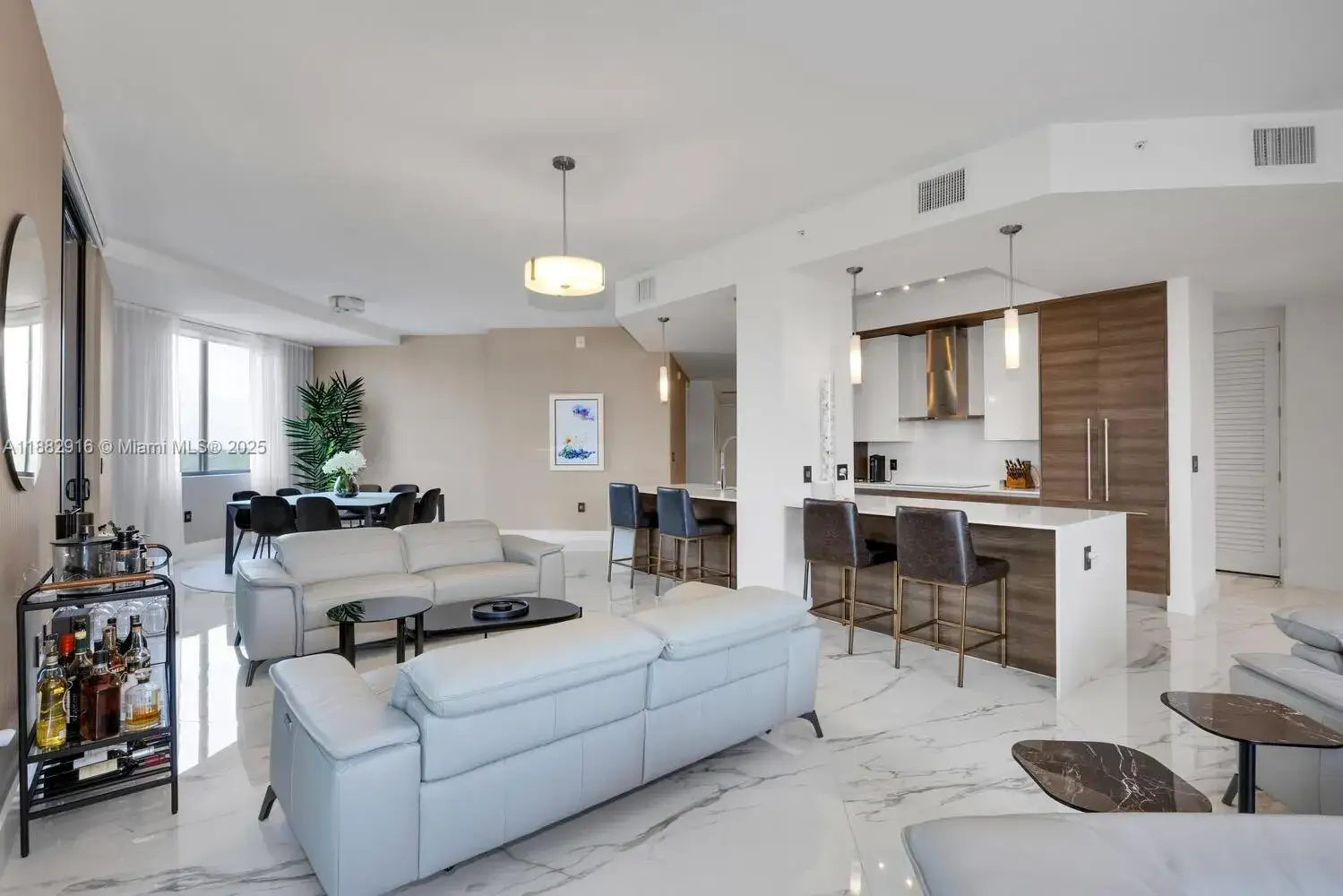 4 bedroom 4 bath Residential for sale at 301 Altara Ave, Coral Gables FL 33146