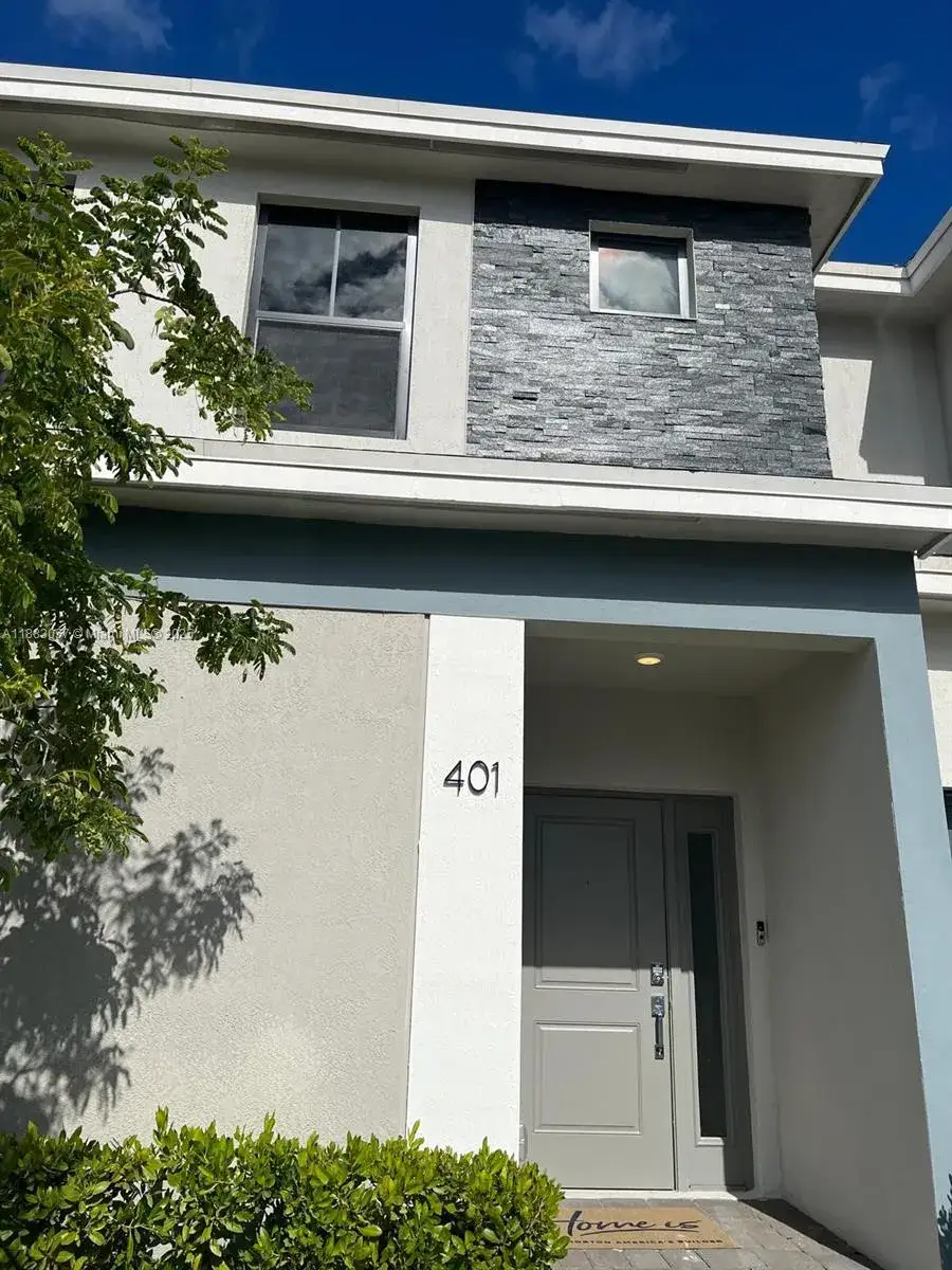 3 bedroom 2 bath Residential for sale at 401 NE 1st Dr, Florida City FL 33034