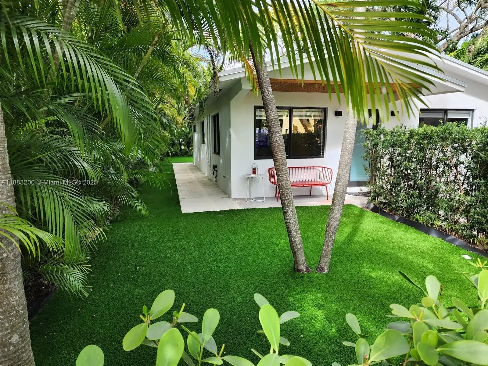 3 bedroom 2 bath Residential Lease for rent at 77 NE 43rd St # 77, Miami FL 33137