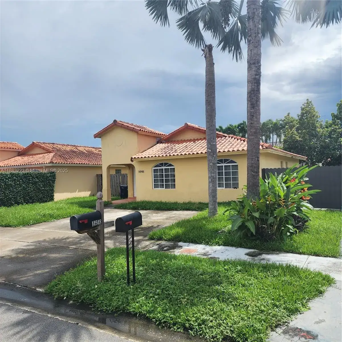 1 bedroom 1 bath Residential Lease for rent at 14948 SW 38th Ter # 0, Miami FL 33185