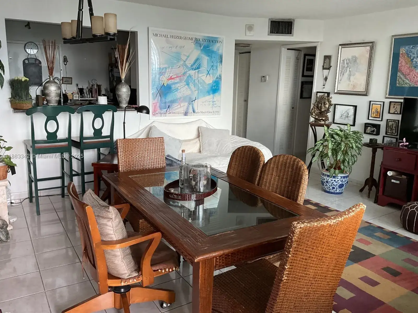 1 bedroom 2 bath Residential for sale at 7135 Collins Ave # 533, Miami Beach FL 33141