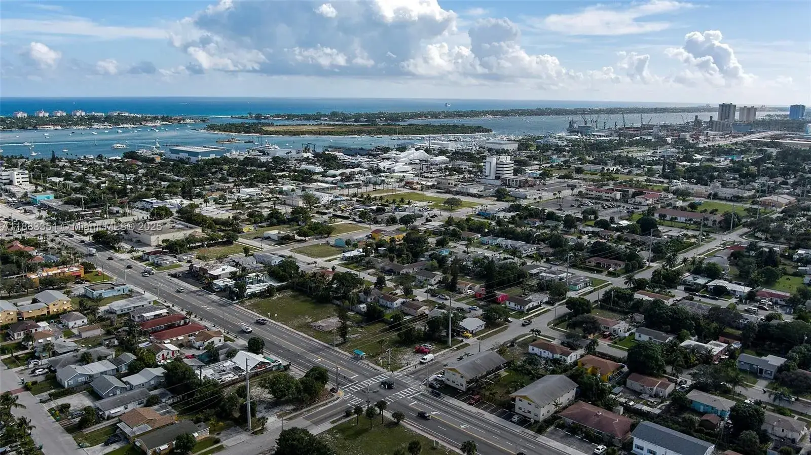 Commercial Land for sale at 147 W Heron Blvd, Riviera Beach FL 33404