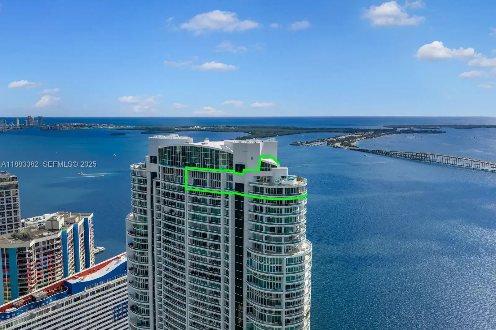 7 bedroom 7 bath Residential Lease for rent at 1643 Brickell Ave, Miami FL 33129