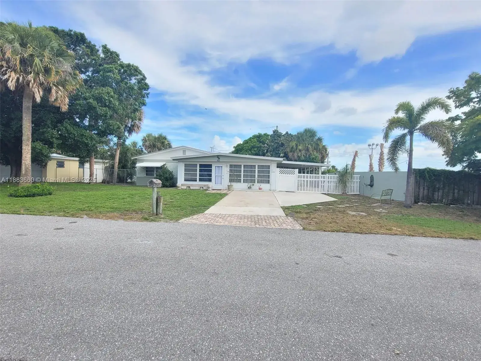 2 bedroom 1 bath Residential Lease for rent at 1624 NE Orion St, Jensen Beach FL 34957