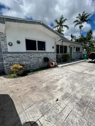 4 bedroom 4 bath Residential for sale at 28520 SW 146th Ave, Homestead FL 33033
