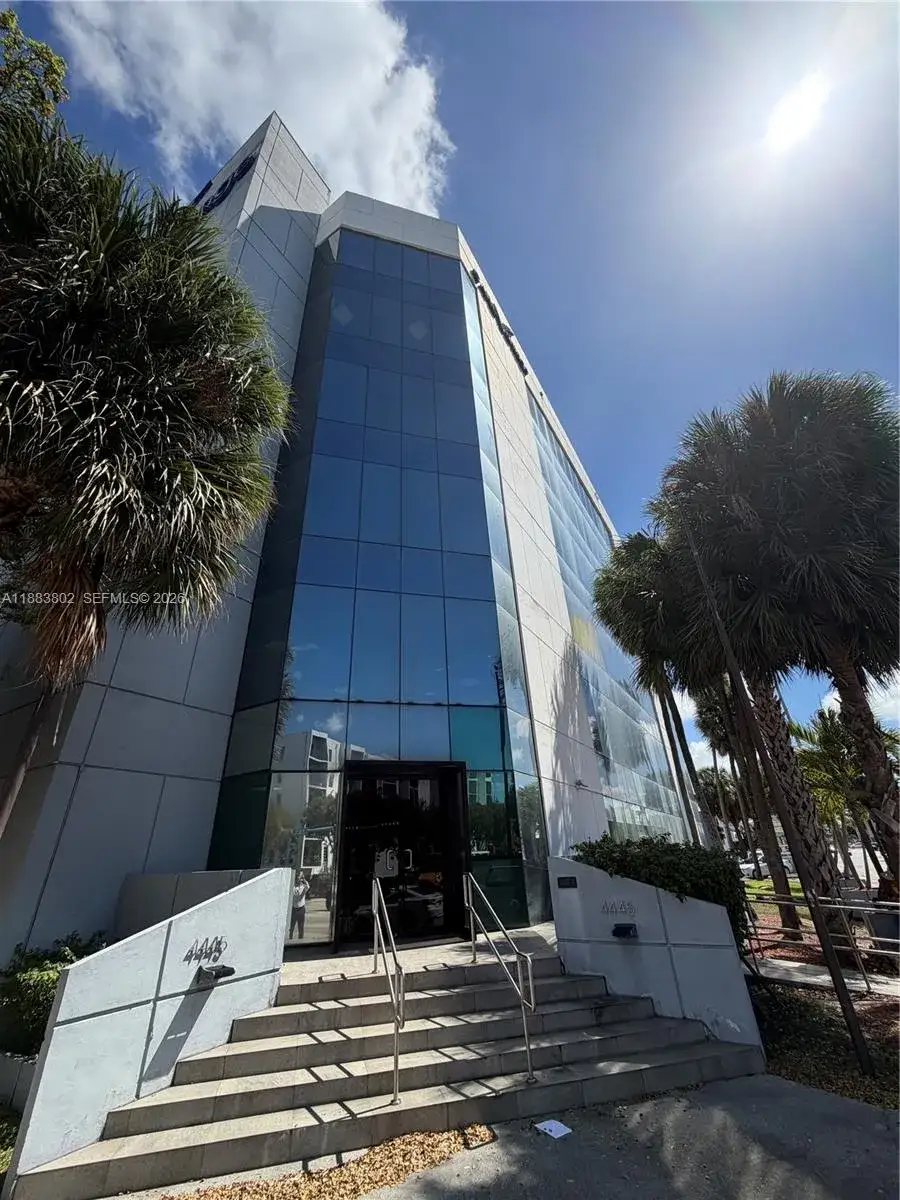4445 W 16th Ave # 605, Hialeah FL 33012