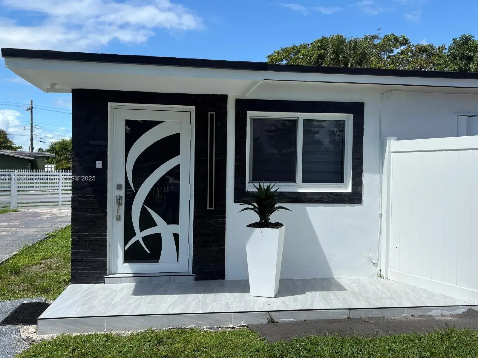 3 bedroom 1 bath Residential for sale at 3361 NW 207th St, Miami Gardens FL 33056