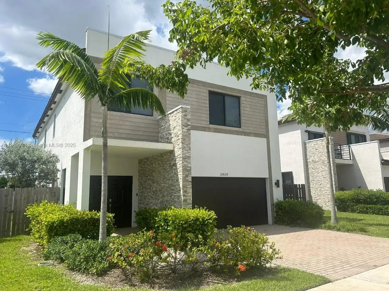 5 bedroom 4 bath Residential Lease for rent at 20828 NE 2nd Ct, Miami FL 33179