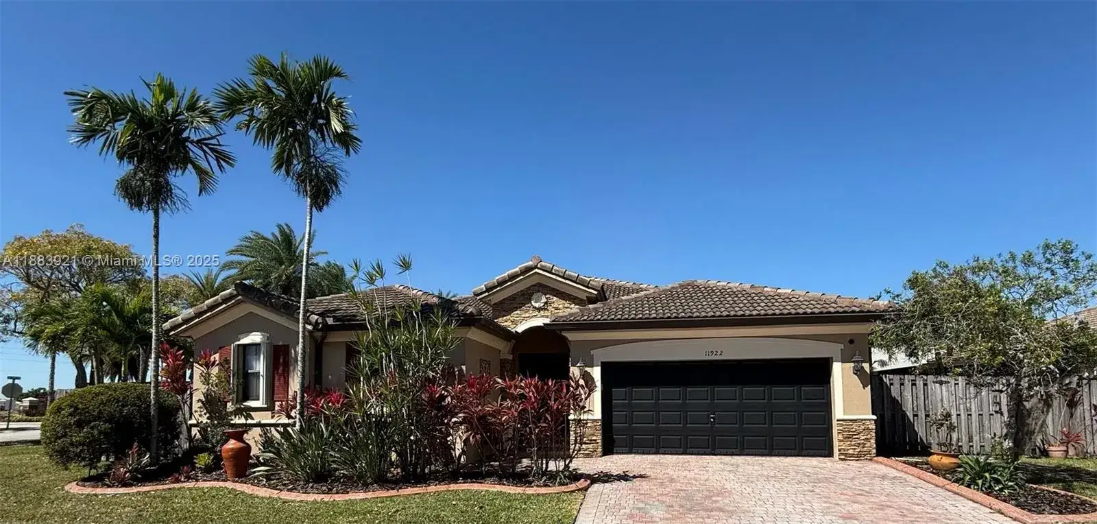 4 bedroom 3 bath Residential for sale at 11922 SW 154th Path, Miami FL 33196