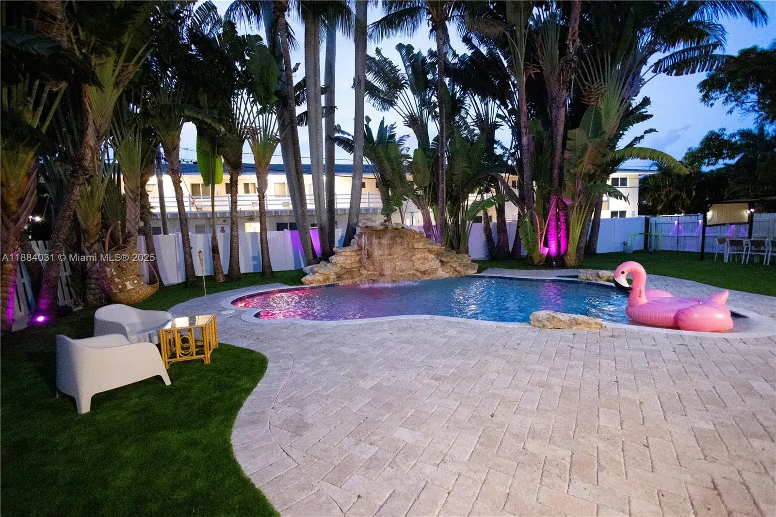 4 bedroom 2 bath Residential Lease for rent at 1435 Grant St, Hollywood FL 33020