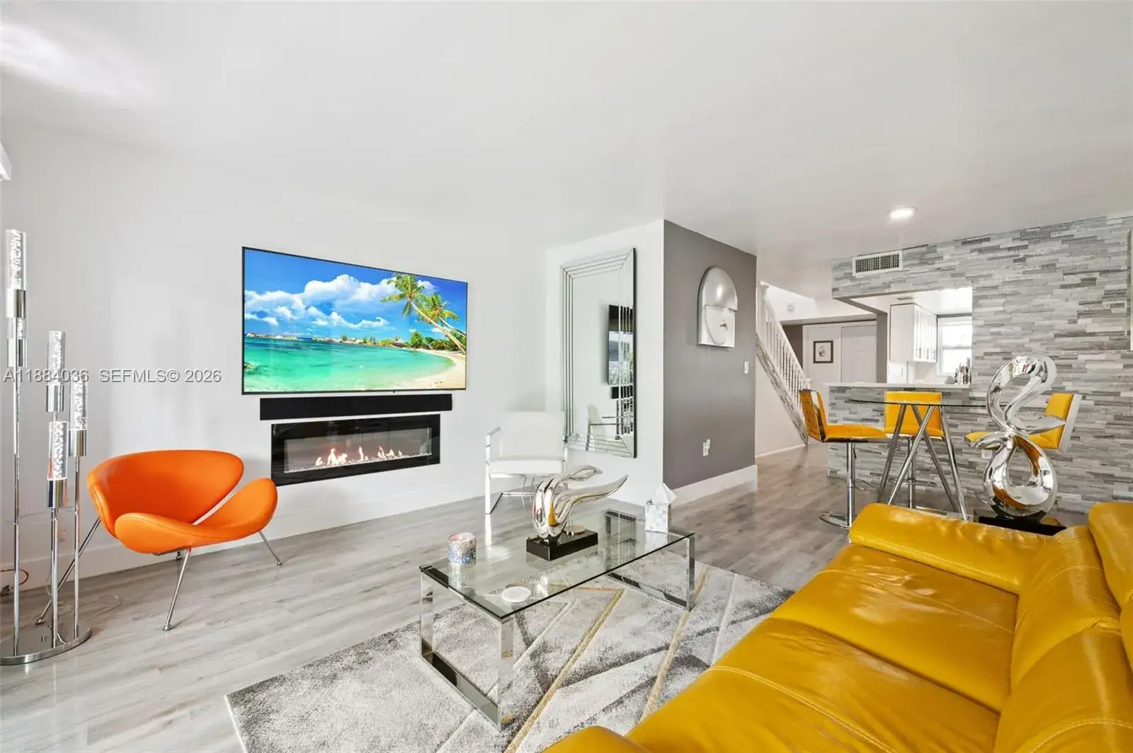 1 bedroom 1 bath Residential for sale at 9373 Fontainebleau Blvd # K212, Miami FL 33172