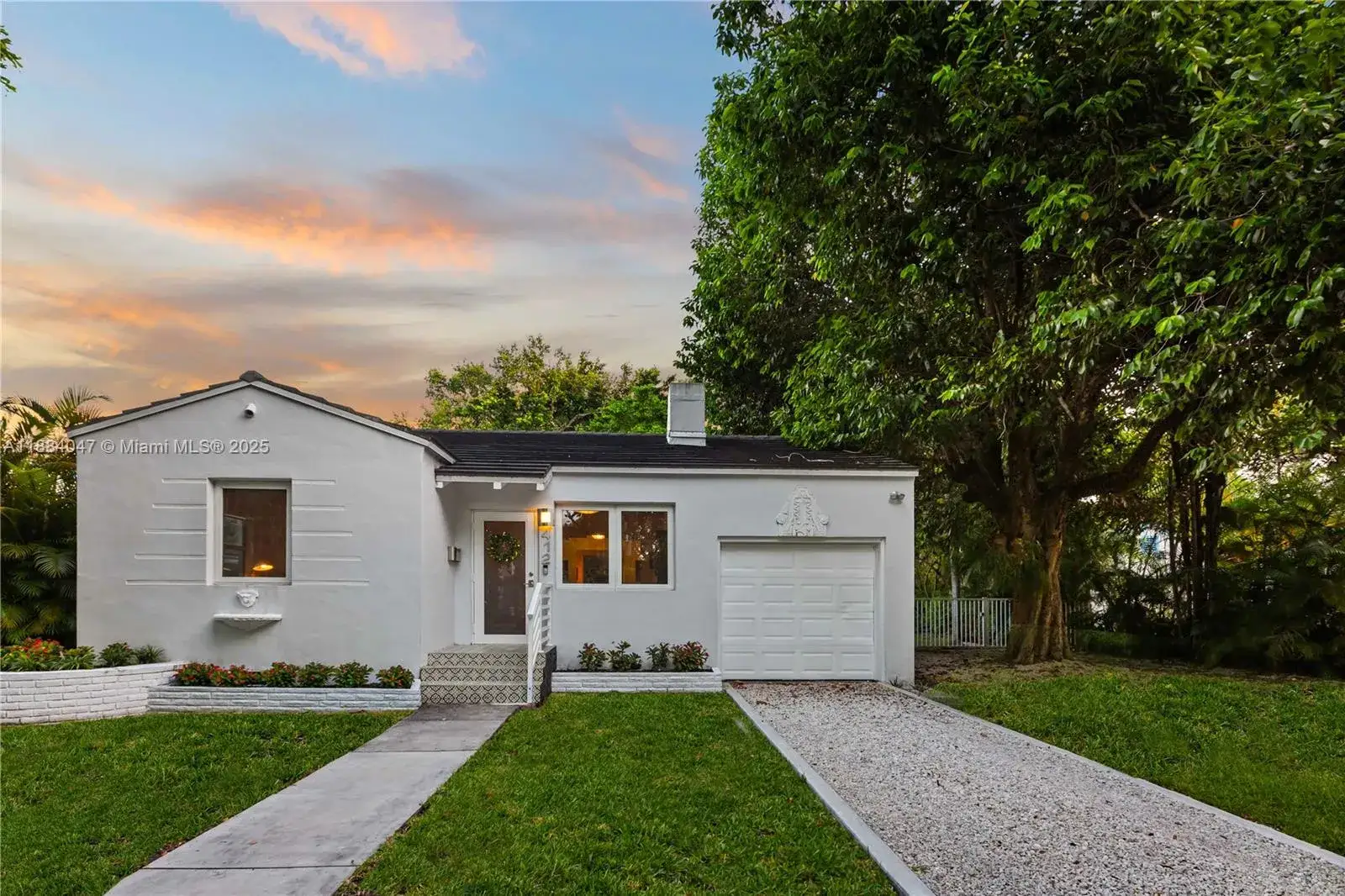 3 bedroom 3 bath Residential for sale at 412 Zamora Ave, Coral Gables FL 33134