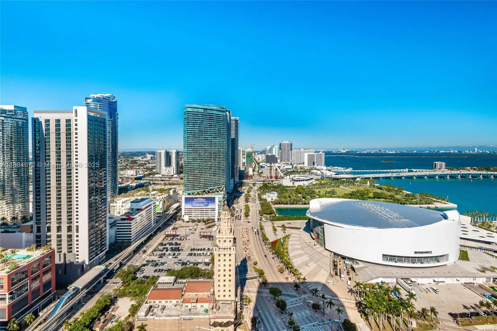 1 bedroom 1 bath Residential Lease for rent at 398 NE 5th St # 3003, Miami FL 33132