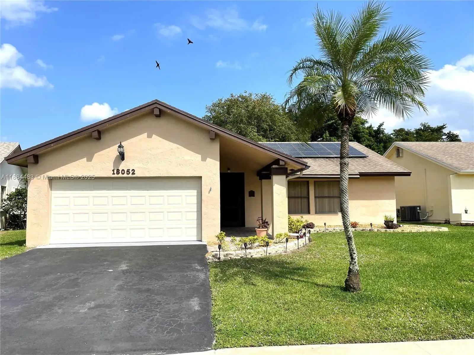 2 bedroom 2 bath Residential for sale at 18052 S 105th Ave S, Boca Raton FL 33498