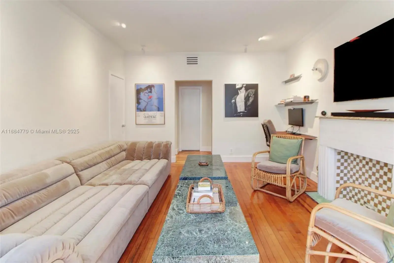1 bedroom 1 bath Residential for sale at 1573 Pennsylvania Ave # 7N, Miami Beach FL 33139