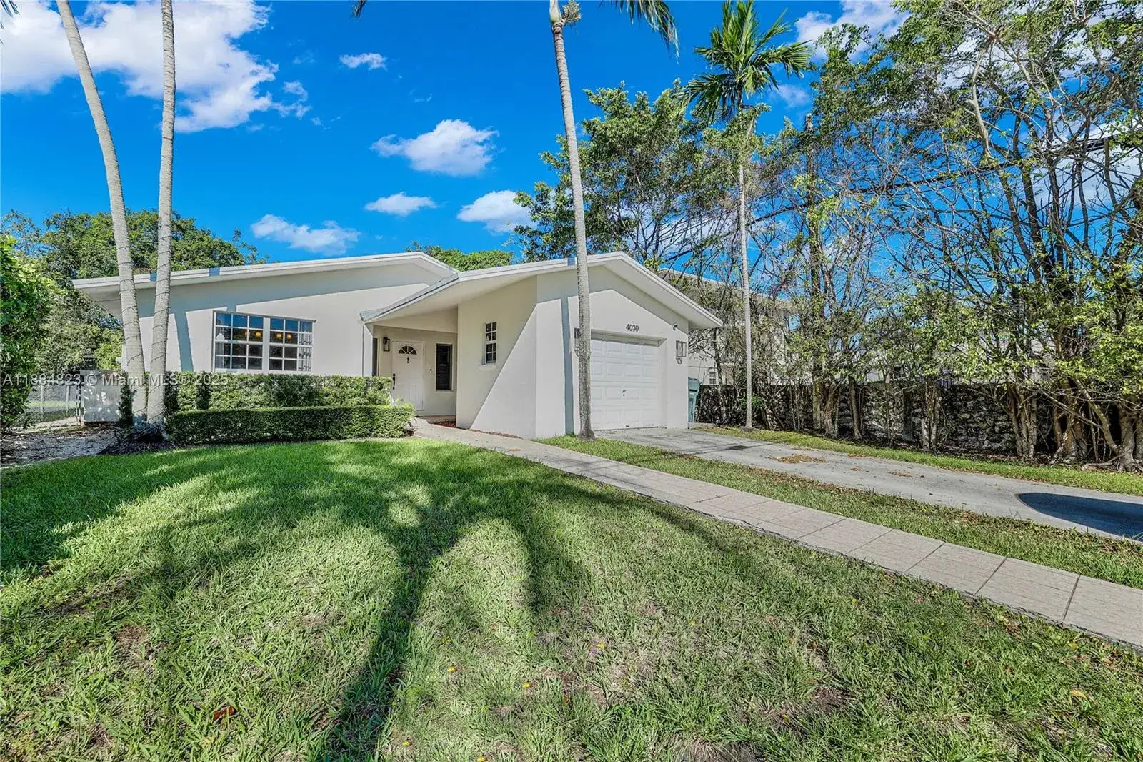 3 bedroom 2 bath Residential for sale at 4030 SW 62nd Ave, South Miami FL 33155