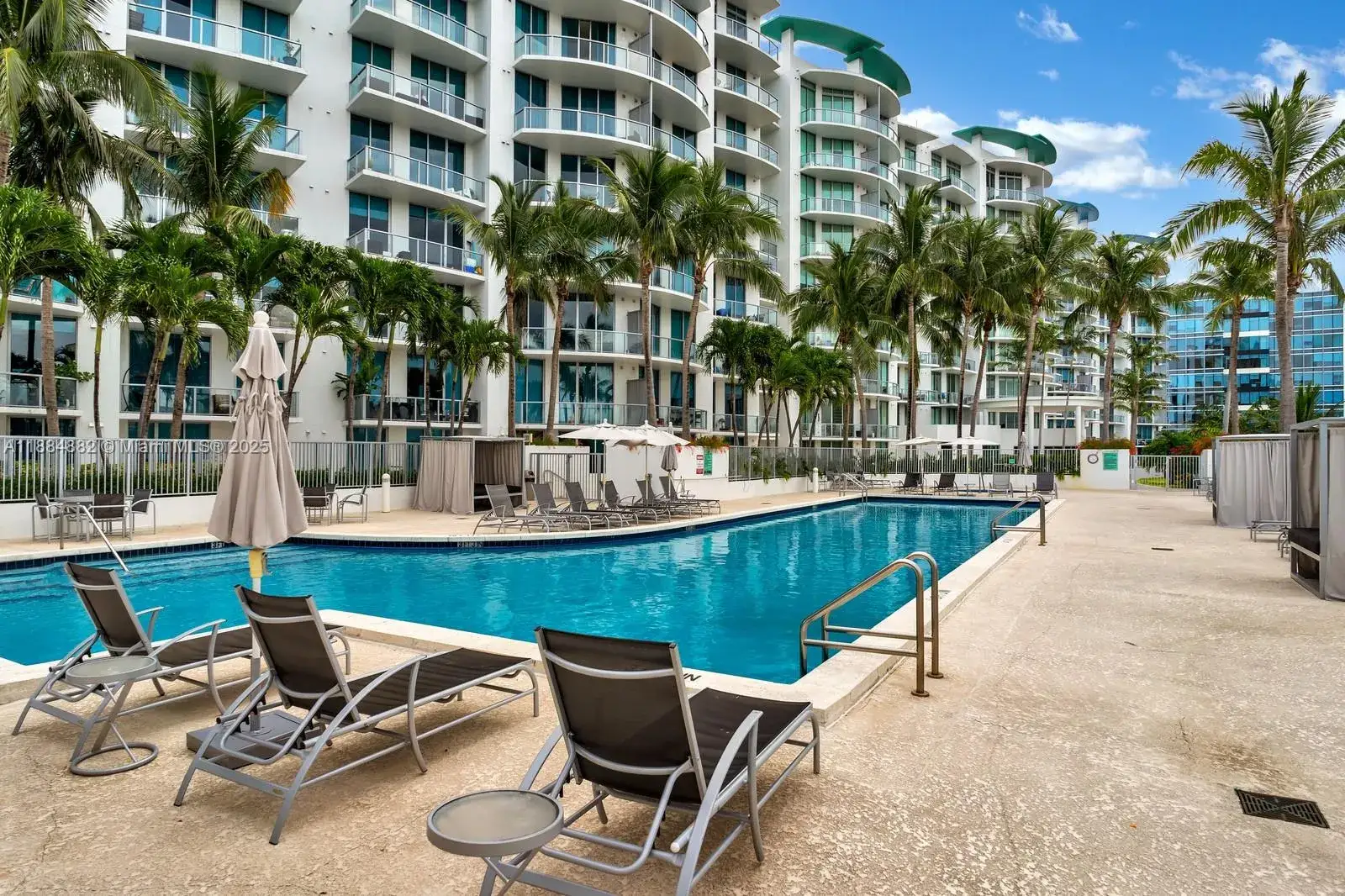 2 bedroom 2 bath Residential Lease for rent at 3029 NE 188th St # 619, Aventura FL 33180